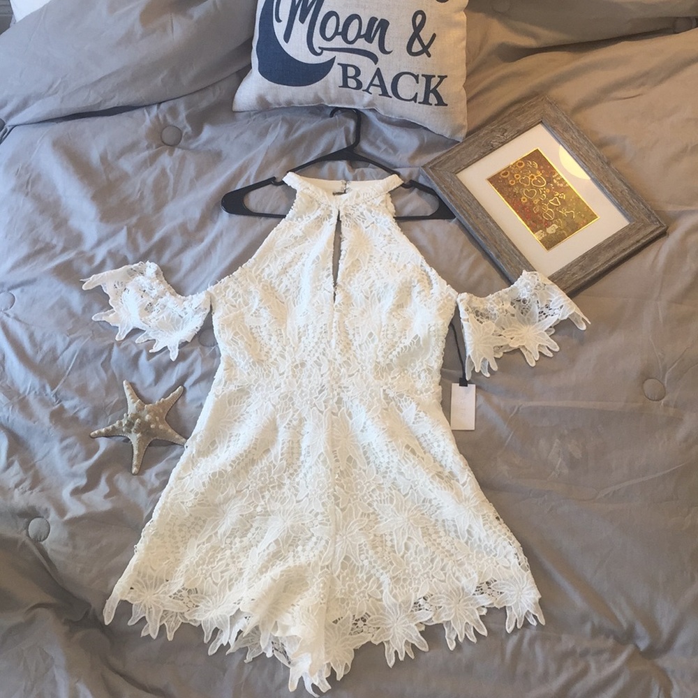 White Floral Lace Print Romper 💕💍👀🌸